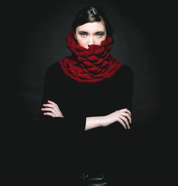 Aine Spiky Knit Snood - Red