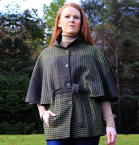 Belted Tweed Cape - Green Houndstooth